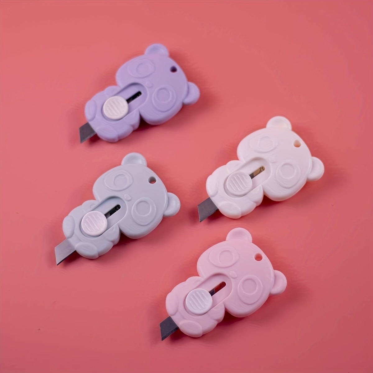 4pcs Bear Utility Disassembling Express 4 Colors Mini Retractable Cutting Tool