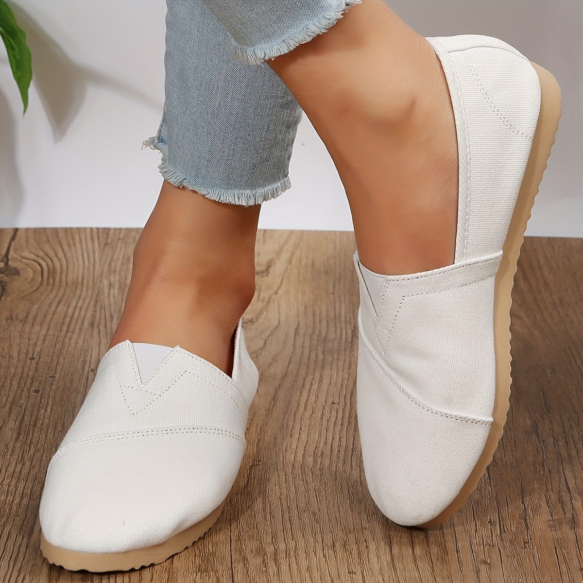 Women's Canvas Slip On Flat Shoes Lightweight & Comfortable