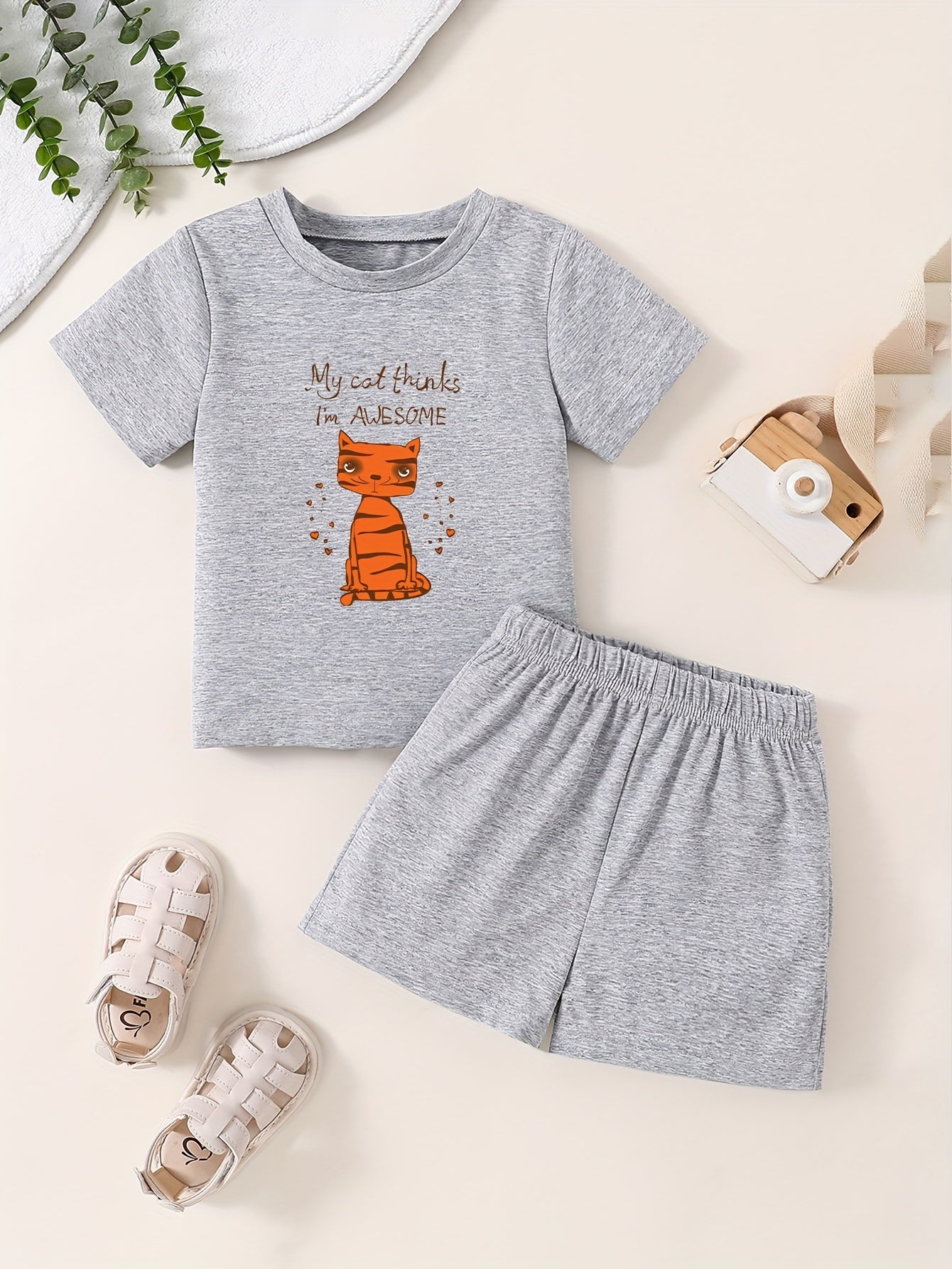 Toddler Cartoon Pattern Short Sleeve T-shirt & Shorts Set