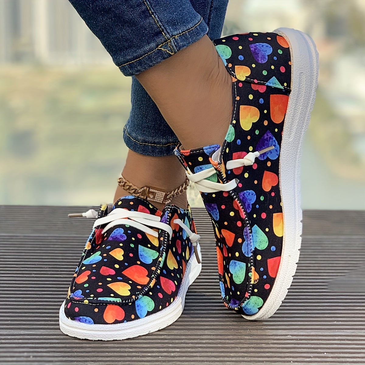 Women's Heart Pattern Low Canvas Shoes Lightweight Walking Shoes