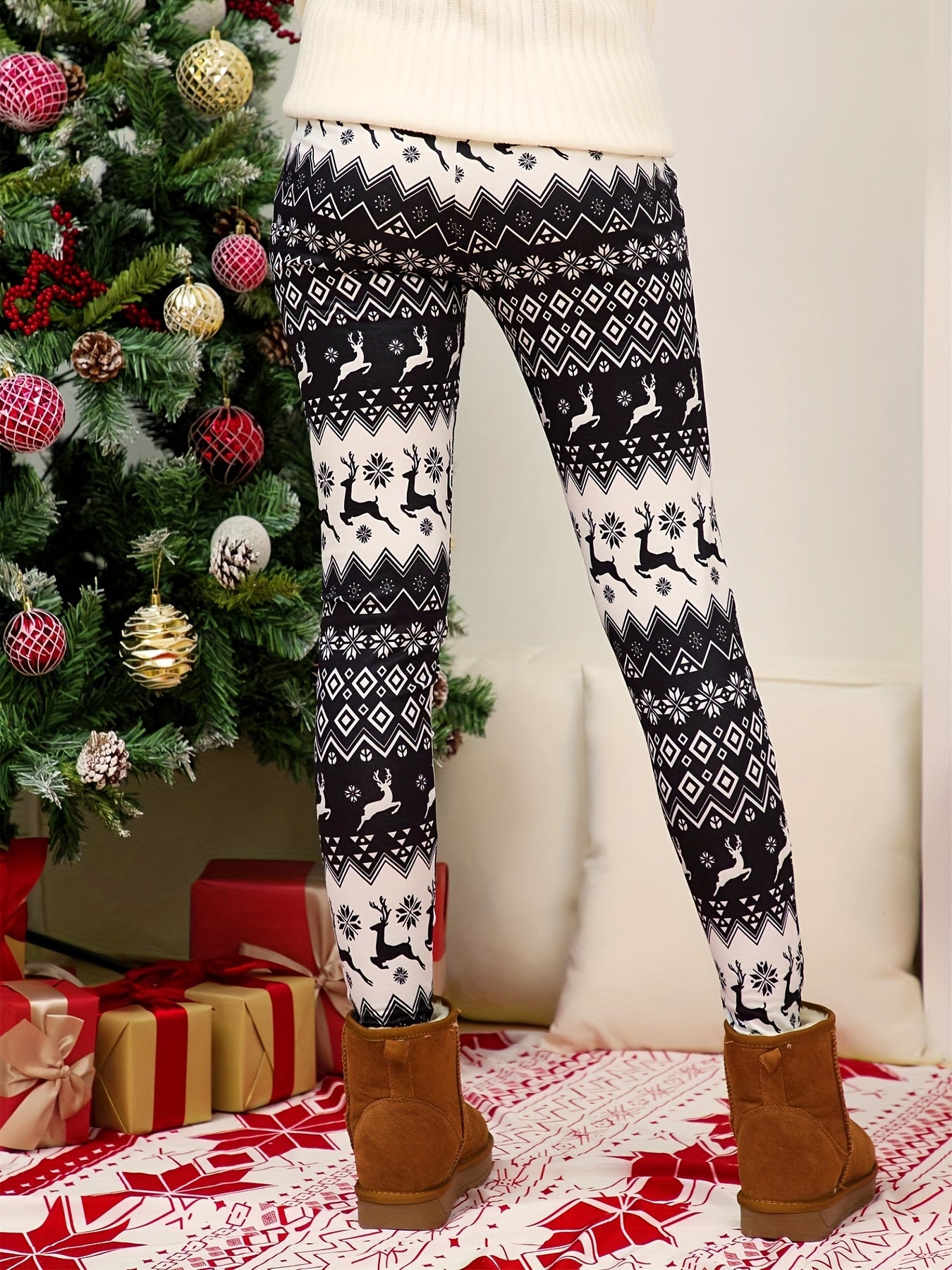 Plus Size Christmas Leggings Women's Plus Reindeer & Argyle Print Leggings