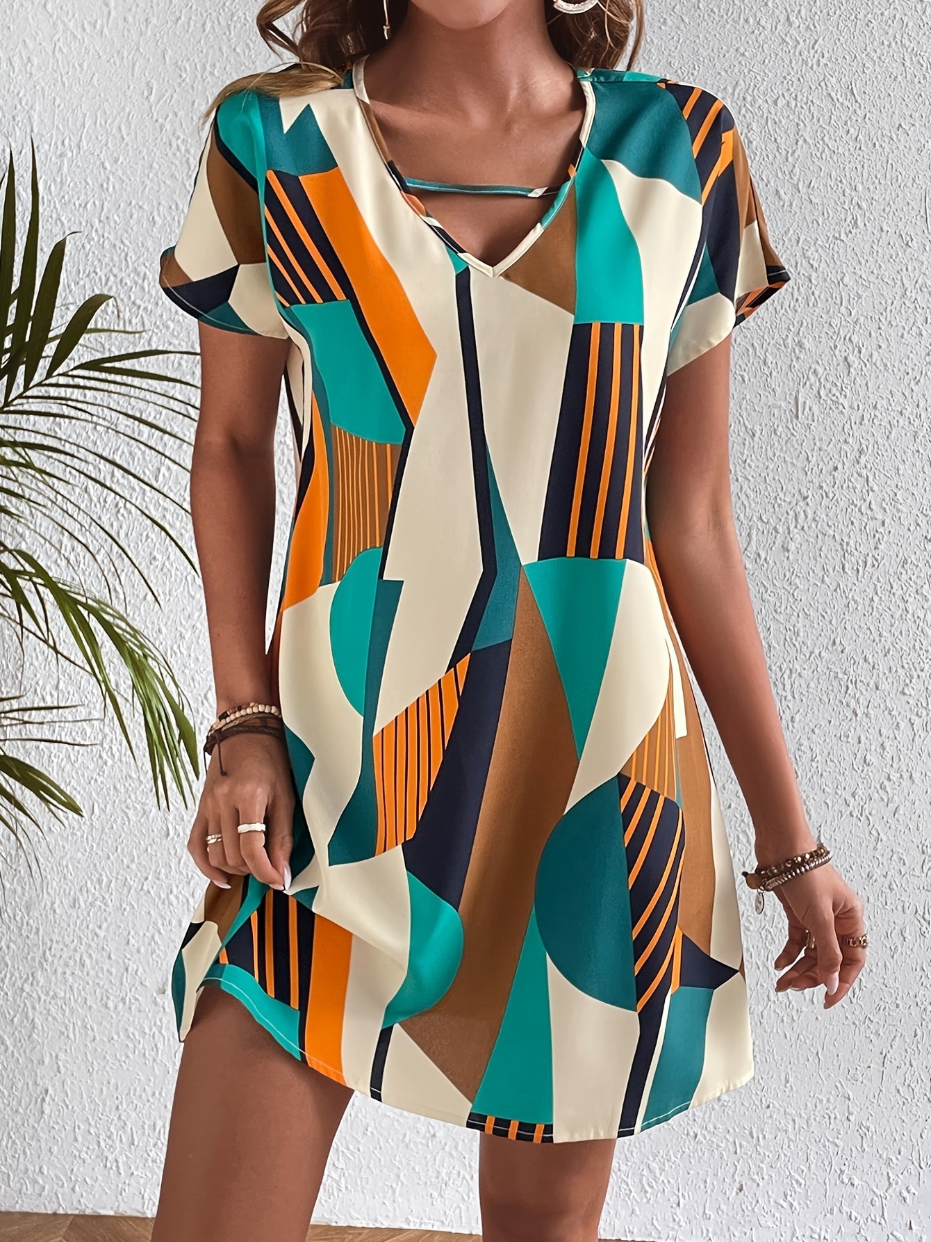 Geo Print Summer Dress Casual Short Sleeve V Neck Mini Dress
