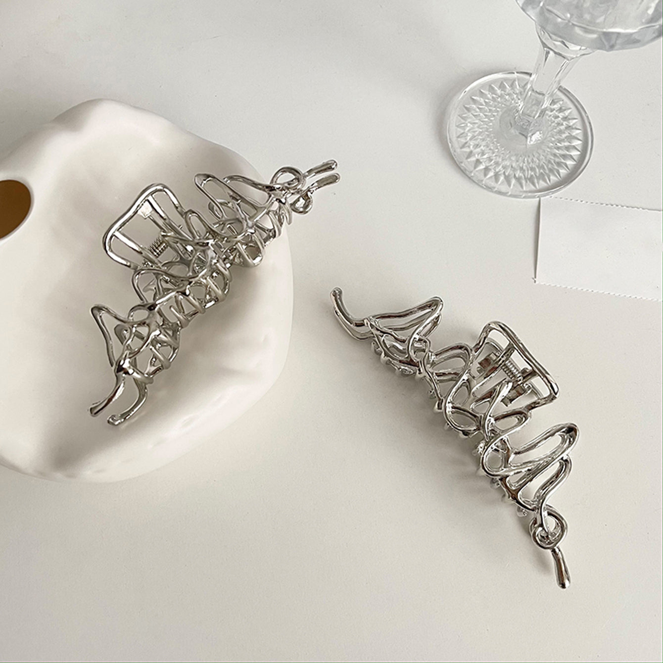 Large Metal Hair Claw Clips Nonslip Silvery Hair Clamps