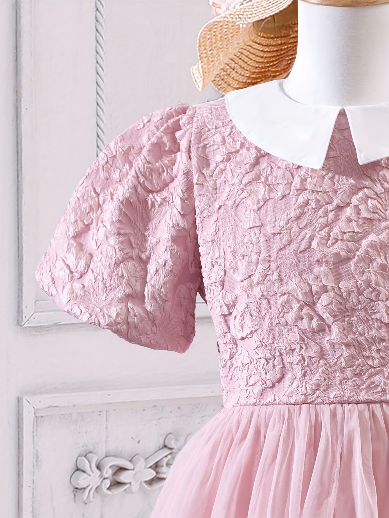 Girl's Princess Tutu Dress With Puff Sleeve Textured Top And Tulle Skirt
