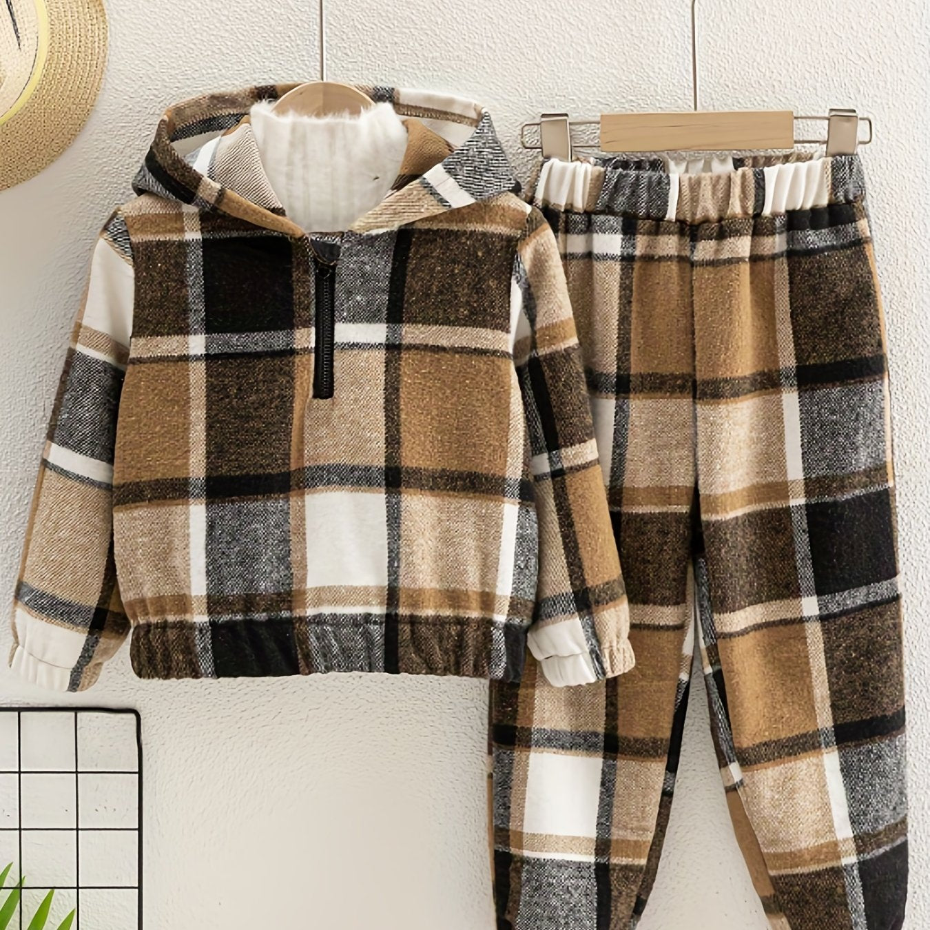 2pcs Little Boy Casual Hooded Sweatshirt & Trousers Set