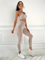 Stylish 2 Piece Sports Suit Set for a Great Look and Feel