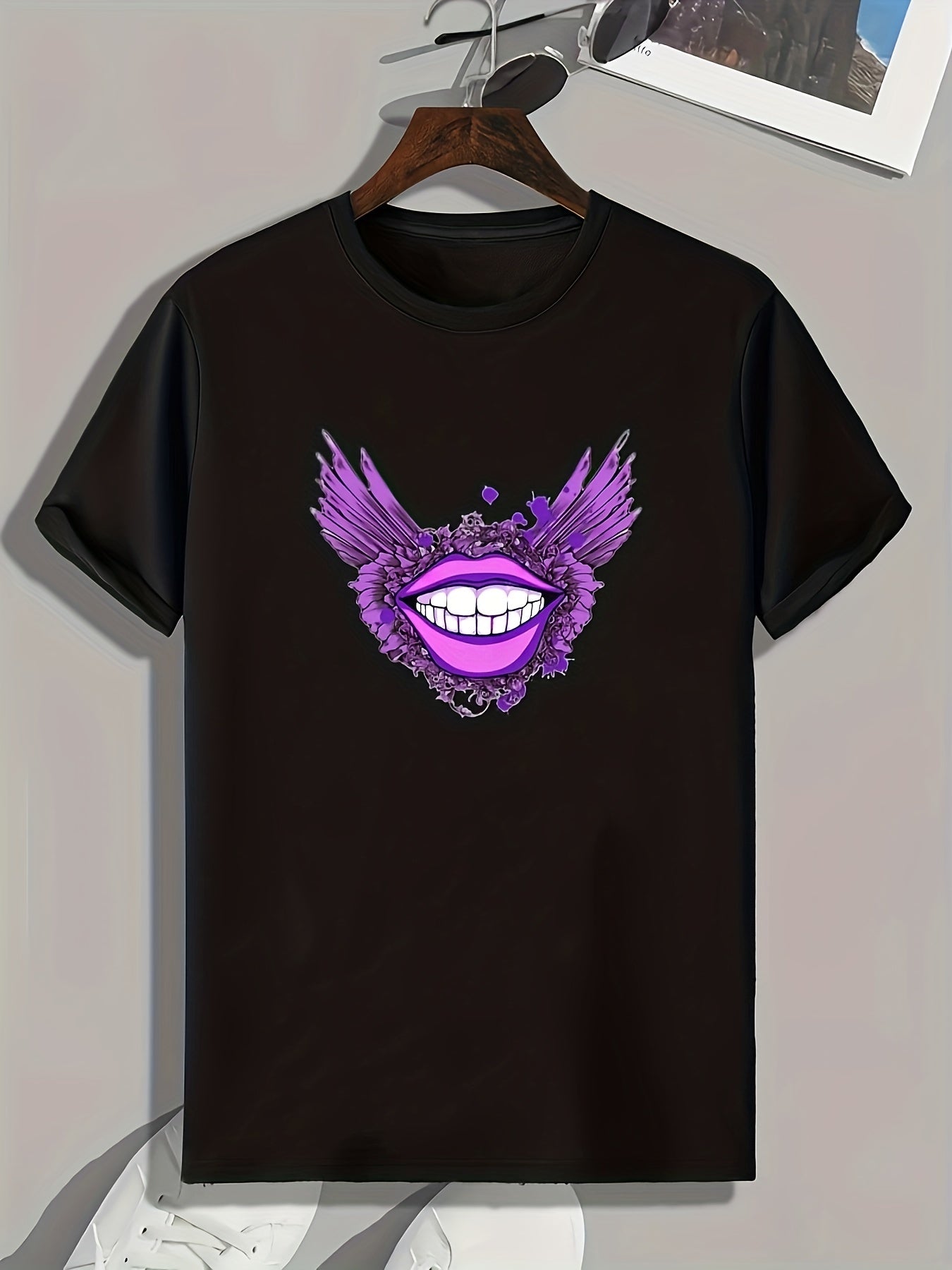 Purple Mouth Print Men's Graphic T shirt for Summer