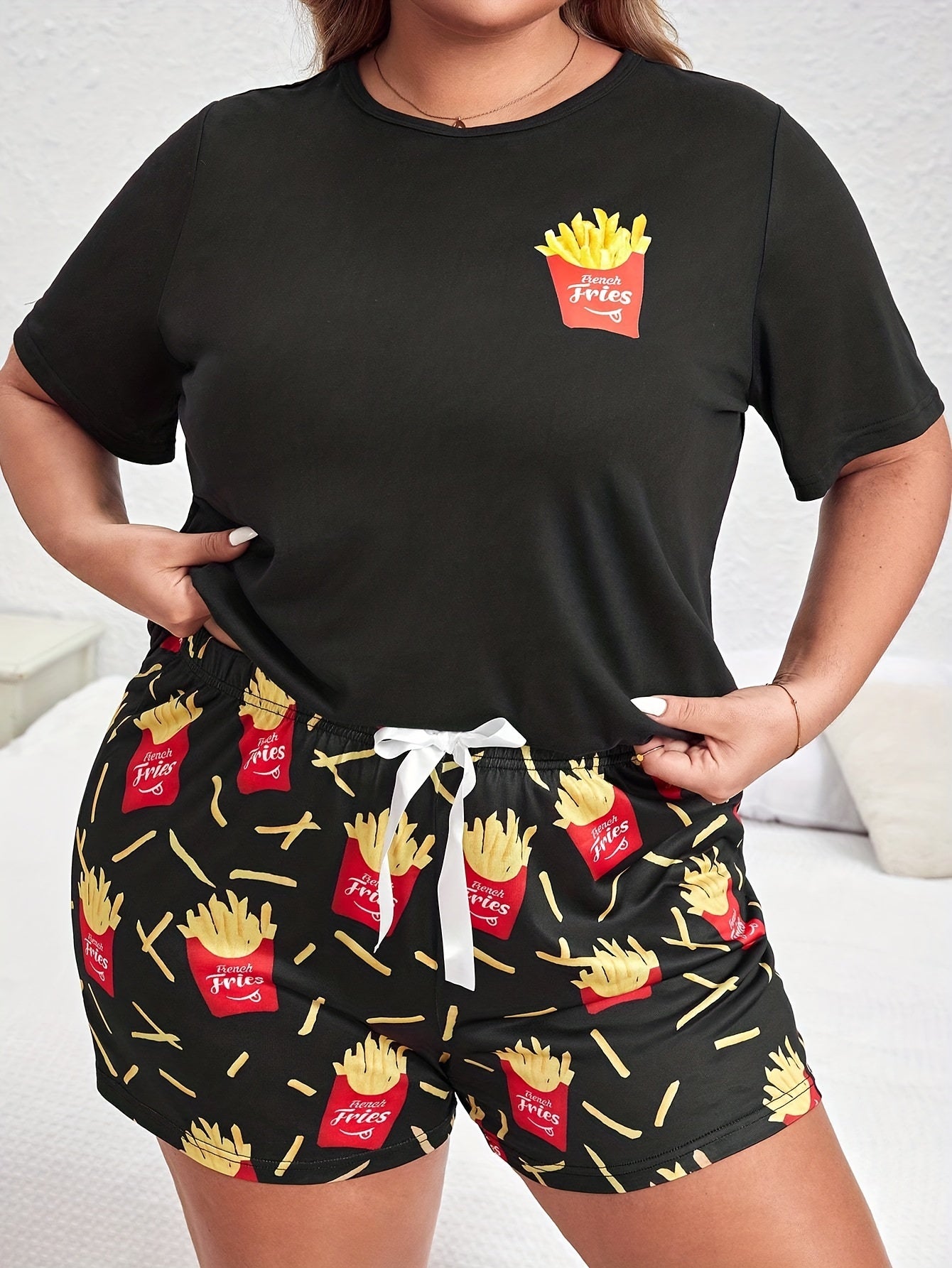 French Fries Print Tee & Bow Front Shorts Pajamas Set