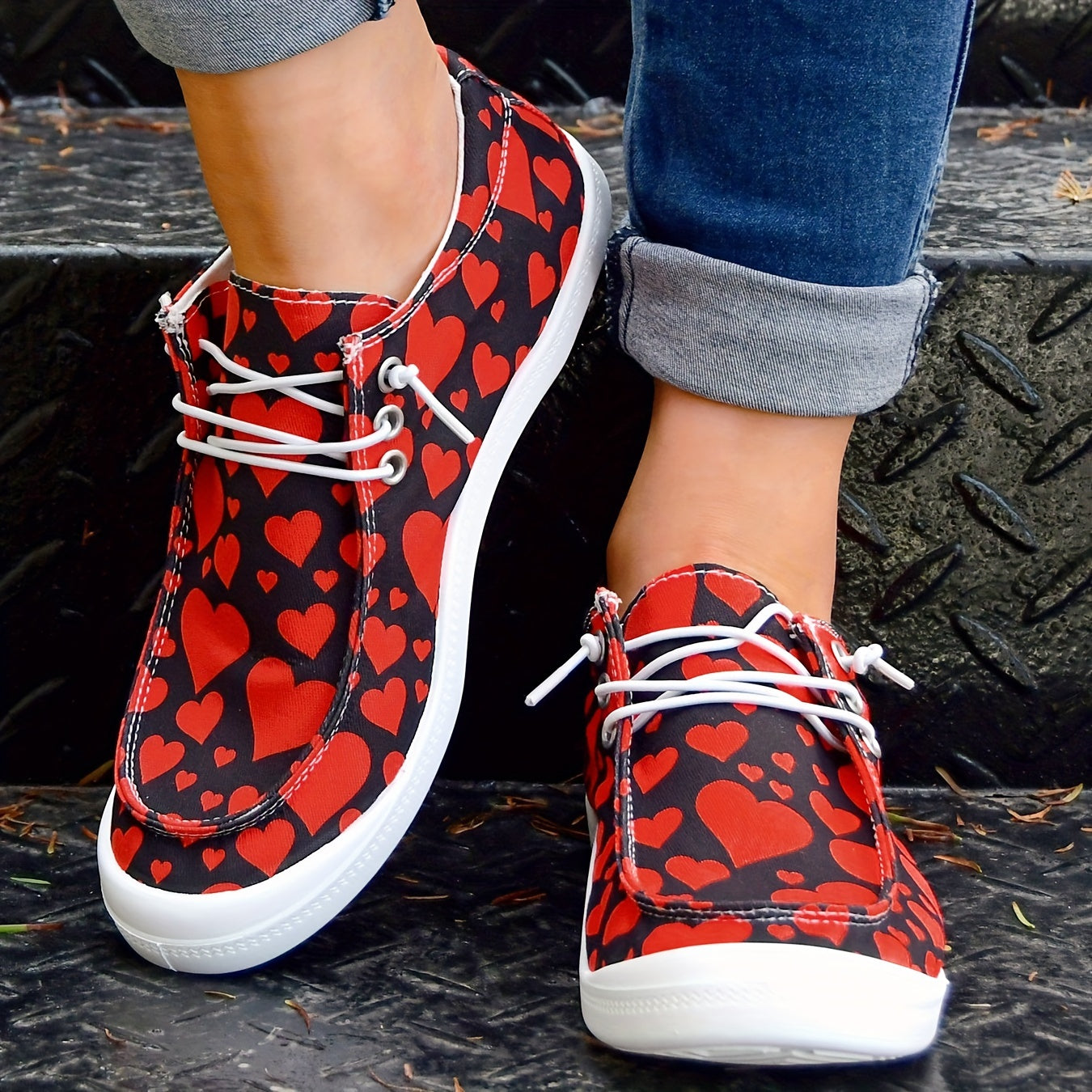 Red Heart Print Women's Casual Flat Canvas Shoes