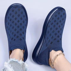 Women's Mesh Breathable Non slip Sports Shoes Lightweight Slip On Walking Shoes