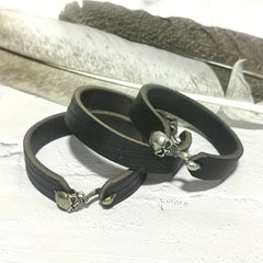Men's Veg Tan Leather Bracelet with Skull Buckle
