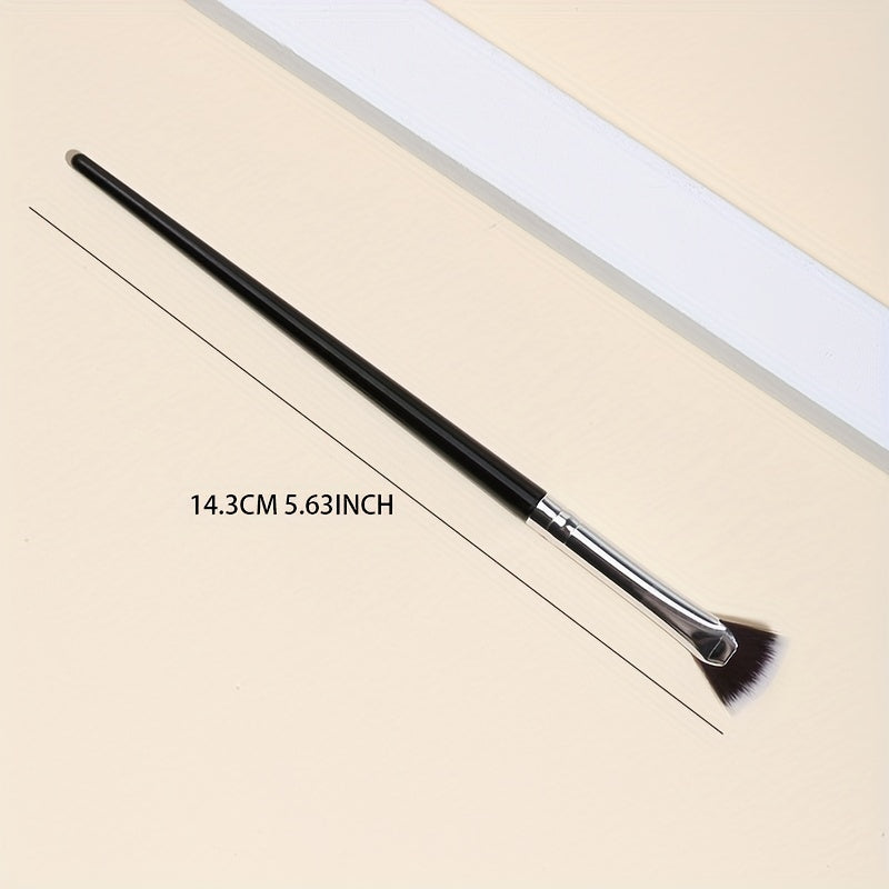 Professional Mascara Fan Brush for Natural Lifted Effects and Smooth Application