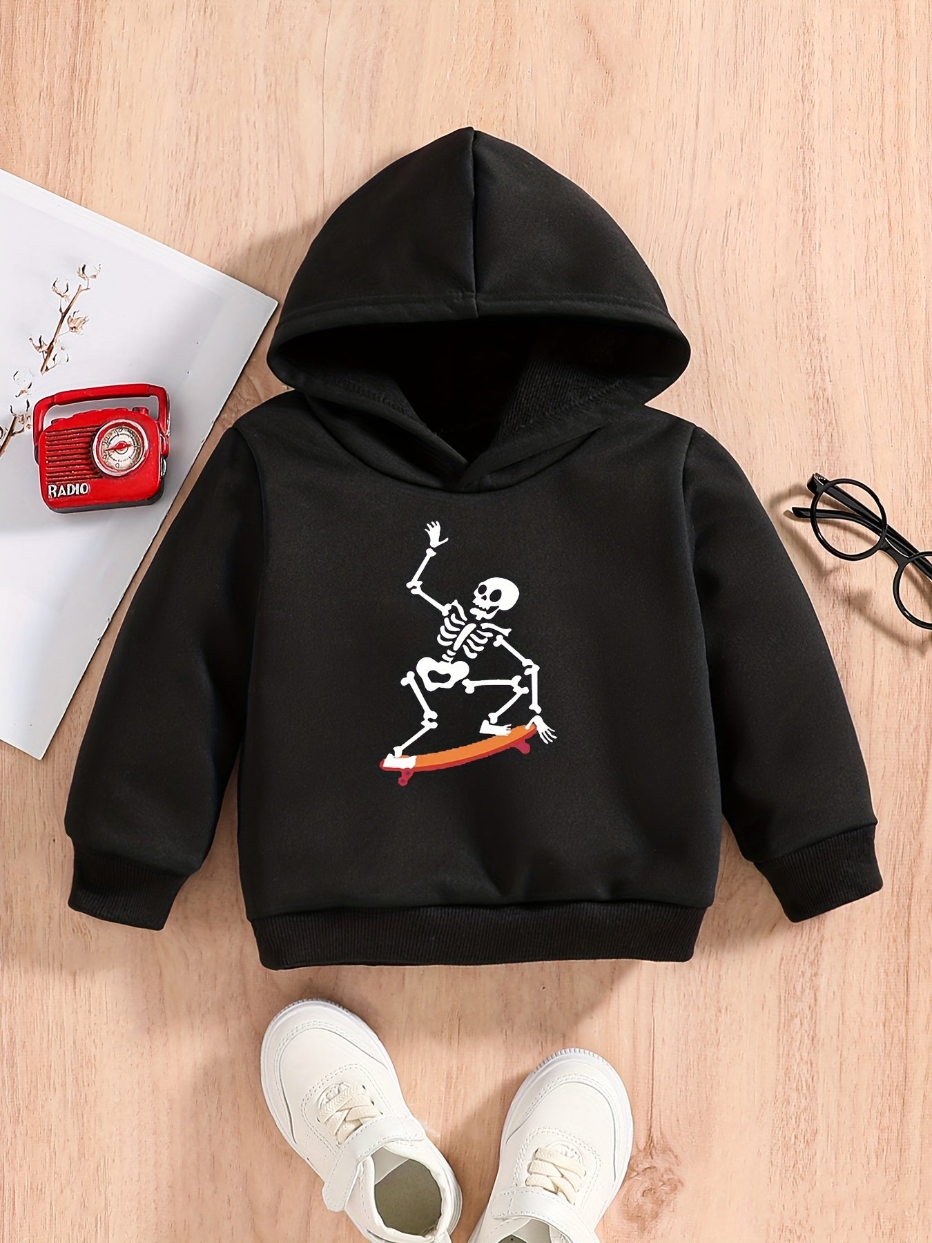 Skull & Skateboarding Graphic Hoodie Pullover