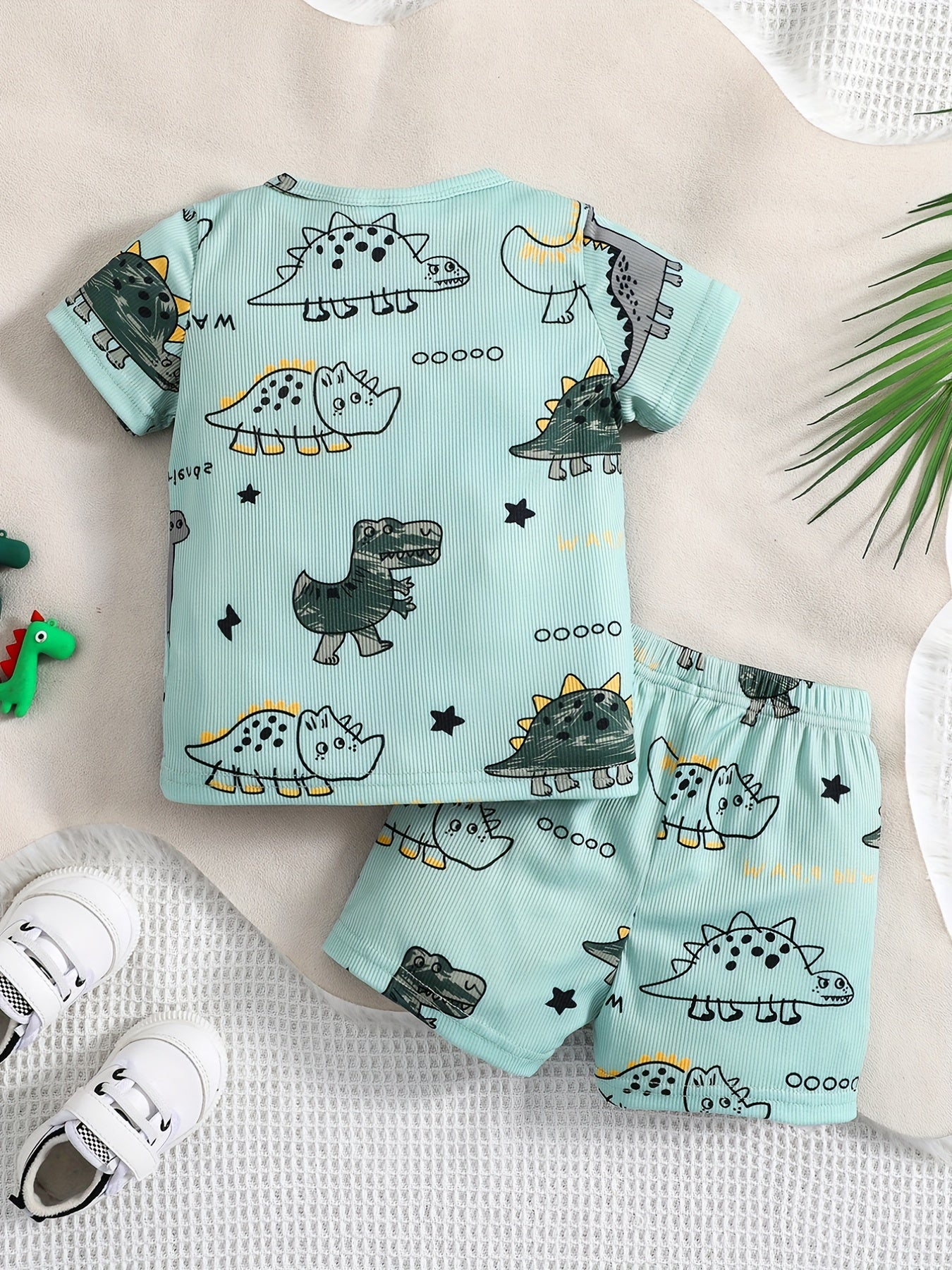 Baby Boy's Dinosaur T-shirt & Shorts Set - Child's Sweatshirt