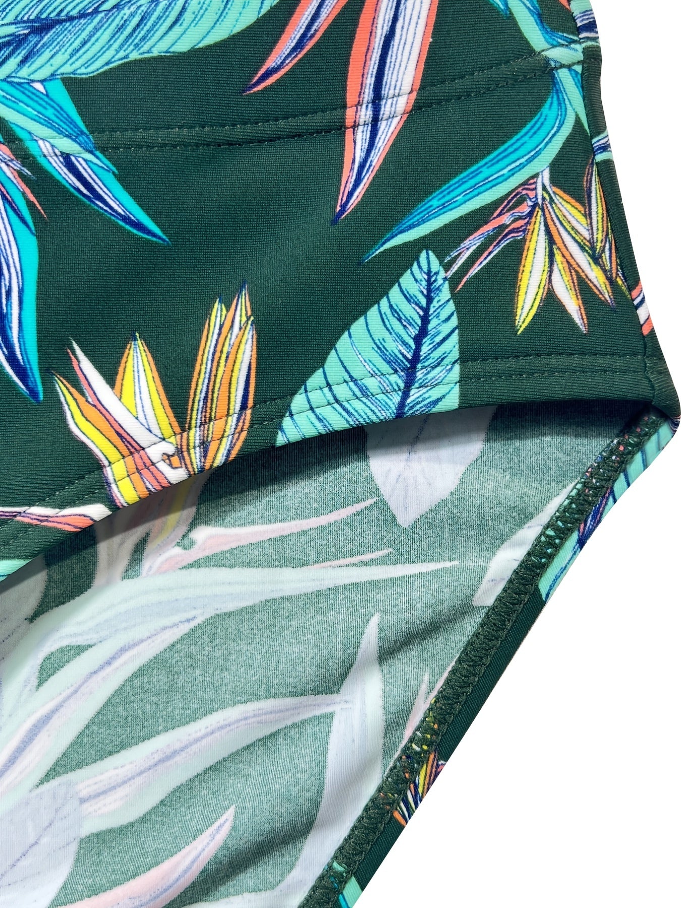 Men's Leaves Print Racing Swim Trunks Quick Drying Swimwear