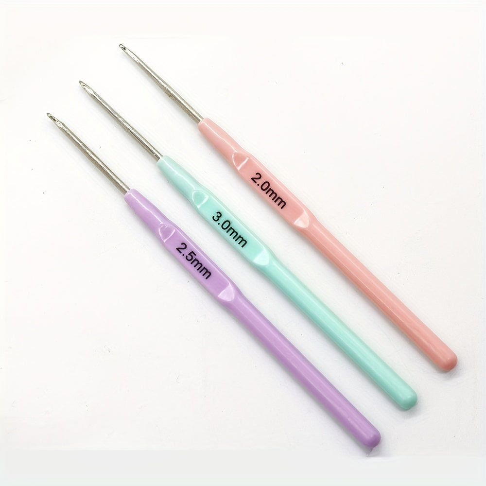 3pcs Crochet Hooks Plastics Handle Knitting Needles Yarn DIY Craft