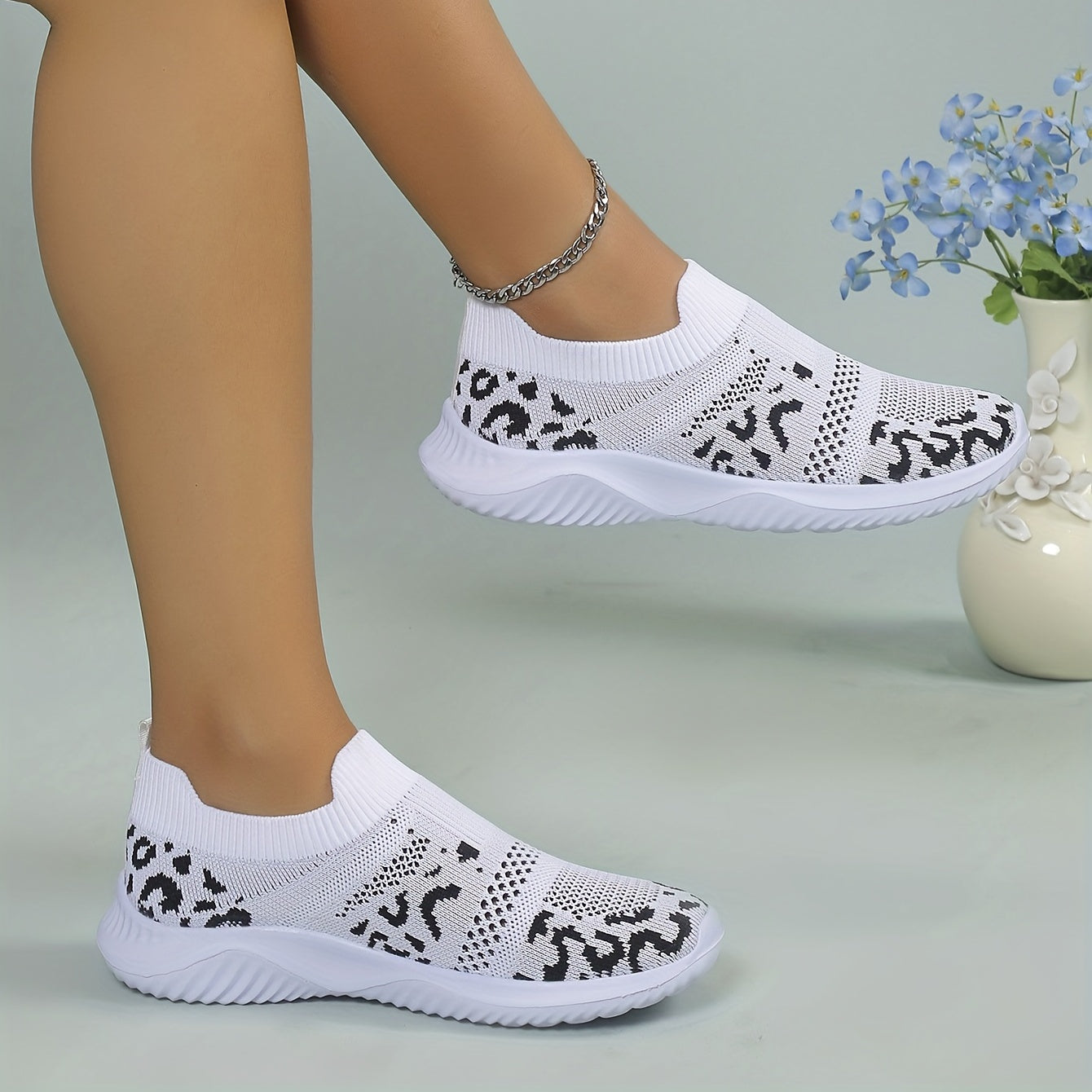 Women's Mesh Panel Slip On Sneakers Low Round Toe Light Shoes