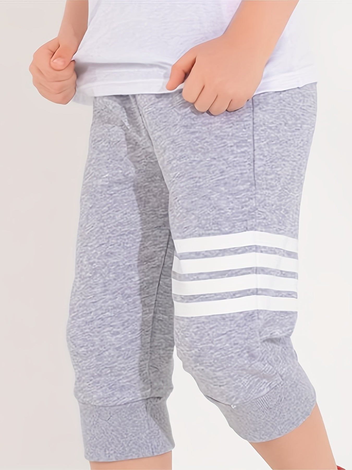Boys Stripes Print Cropped Pants for Spring and Summer