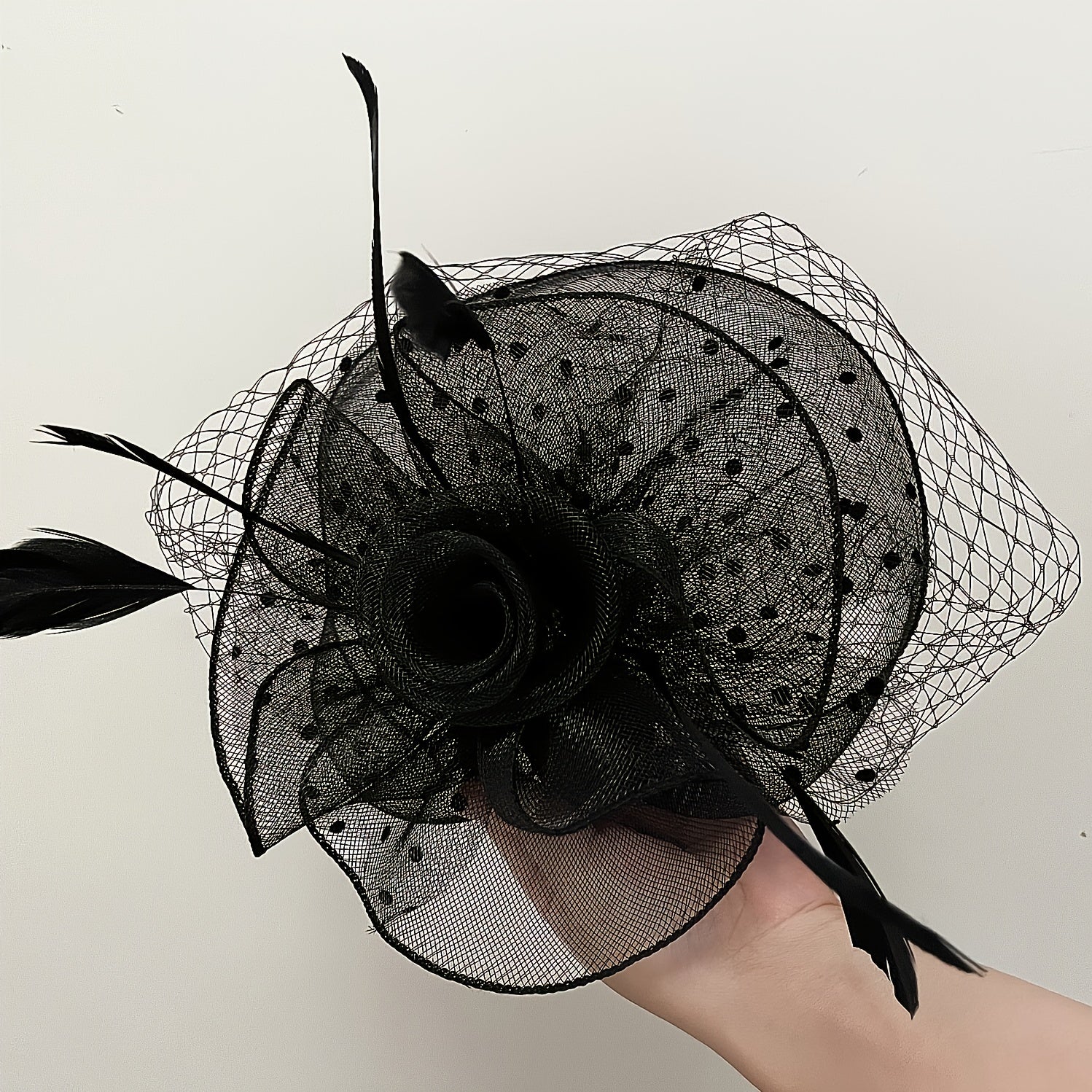 Charming Bridal Wedding Party Hat with Veil and Feather Hairpin