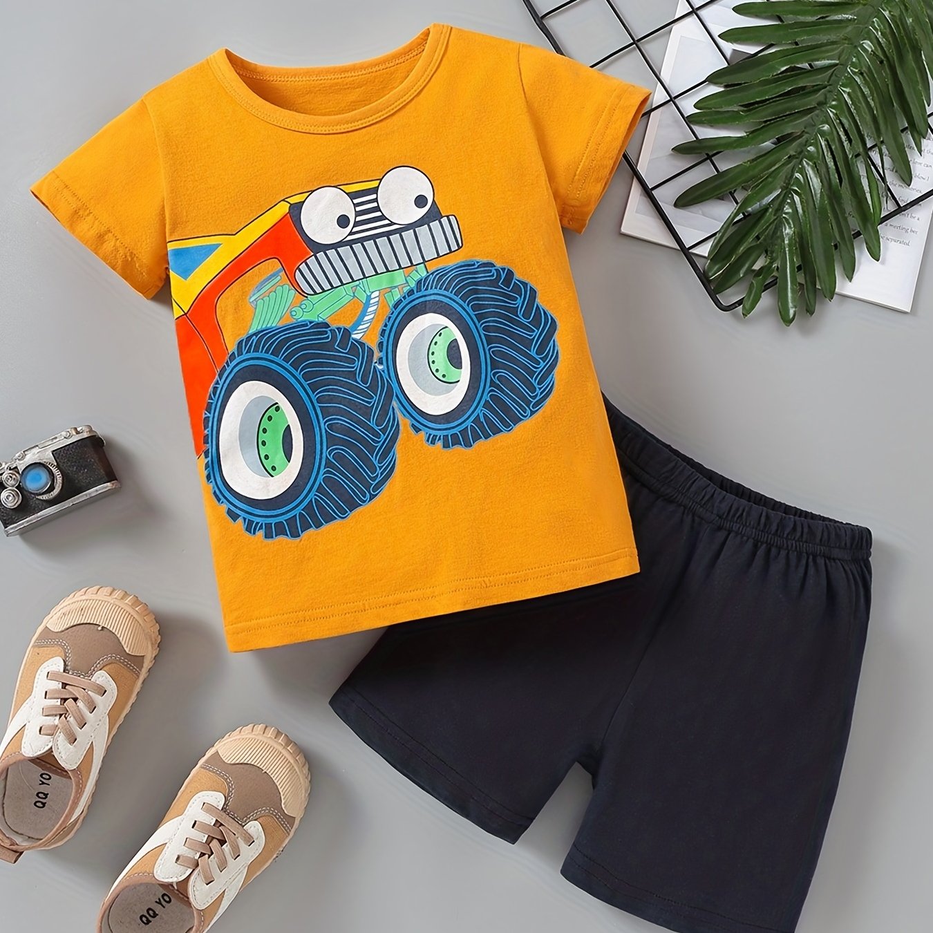 Boys Off-road Vehicle Print Outfit Round Neck T-shirt & Shorts