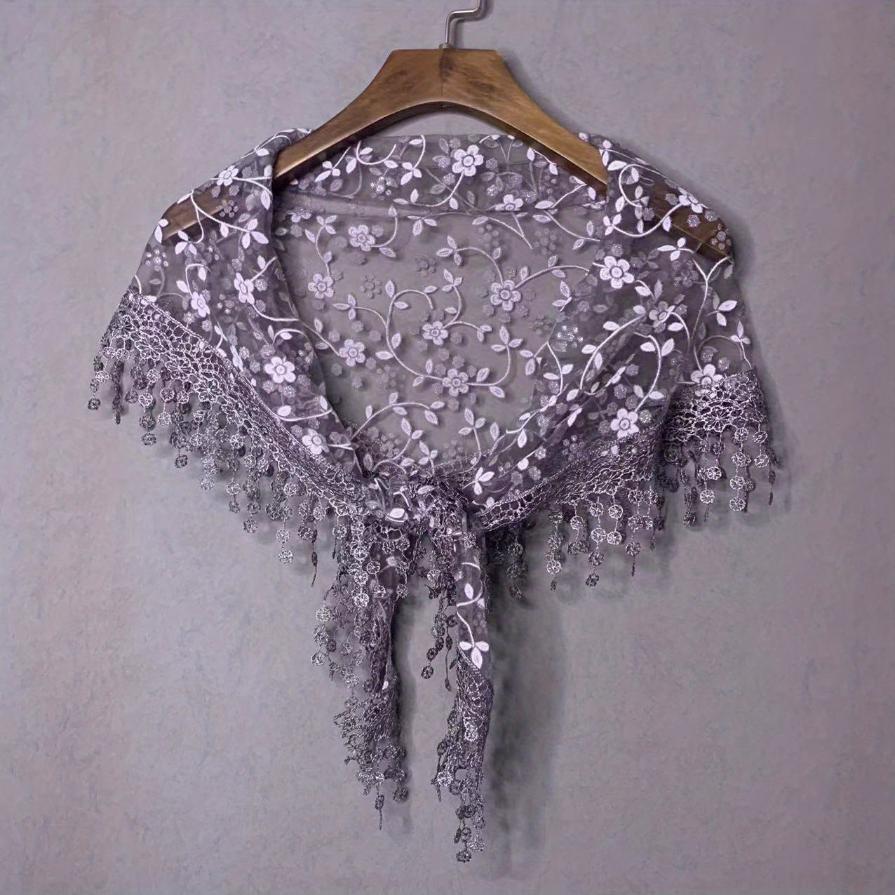 Flower Embroidery Triangle Scarf Tassel Veils Classic Mantilla Head Covering