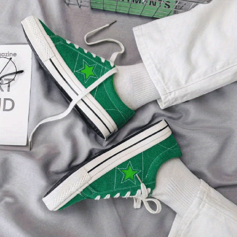 Women's Star Pattern Canvas Shoes Low Top Lace Up Round Toe Flat Casual Shoes