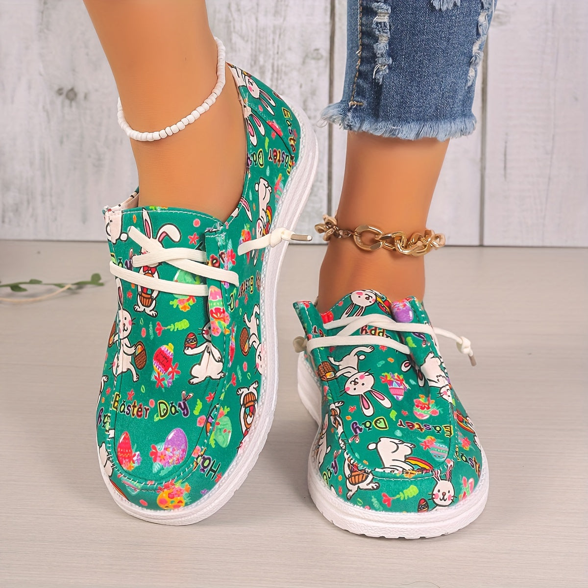 Women's Easter Eggs & Rabbit Lightweight Canvas Shoes Slip-on Walking Shoes