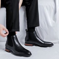 Men's Pointed Toe Chelsea Boots for Outdoor Wear