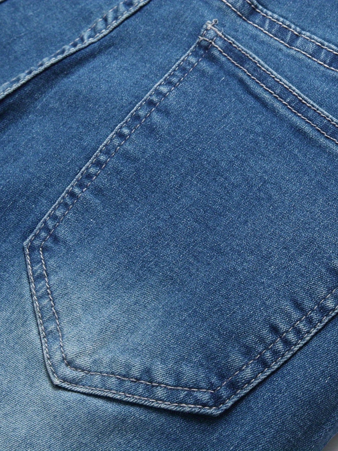 Men's Ripped Denim Shorts With Pockets