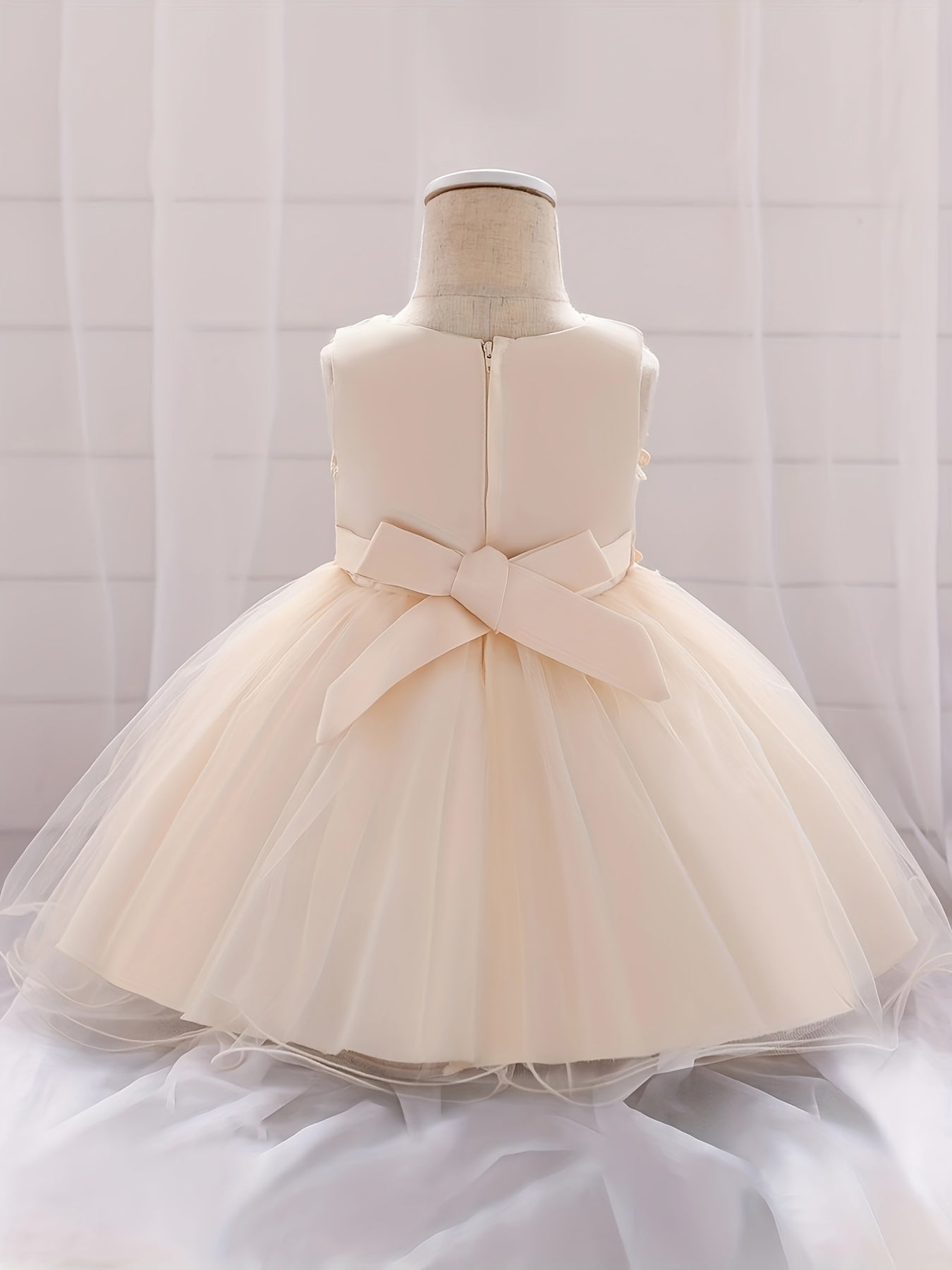 Girls Sleeveless Princess Dress Flower Embroidery Bow Tulle Tutu Dress