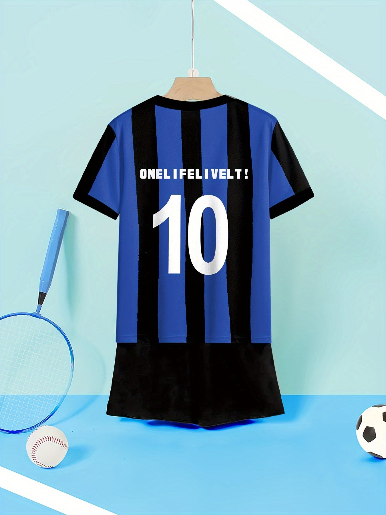 Girls Striped Letter & Number Print 2pcs Jersey Tee & Shorts Set