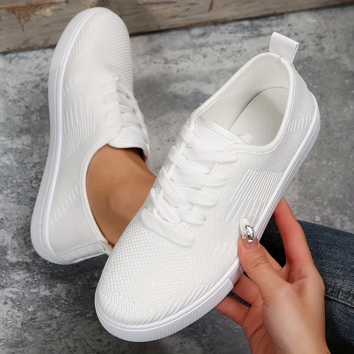 Women's Breathable Knit Sneakers Low Top Lace Up Round Toe Solid Casual Shoes