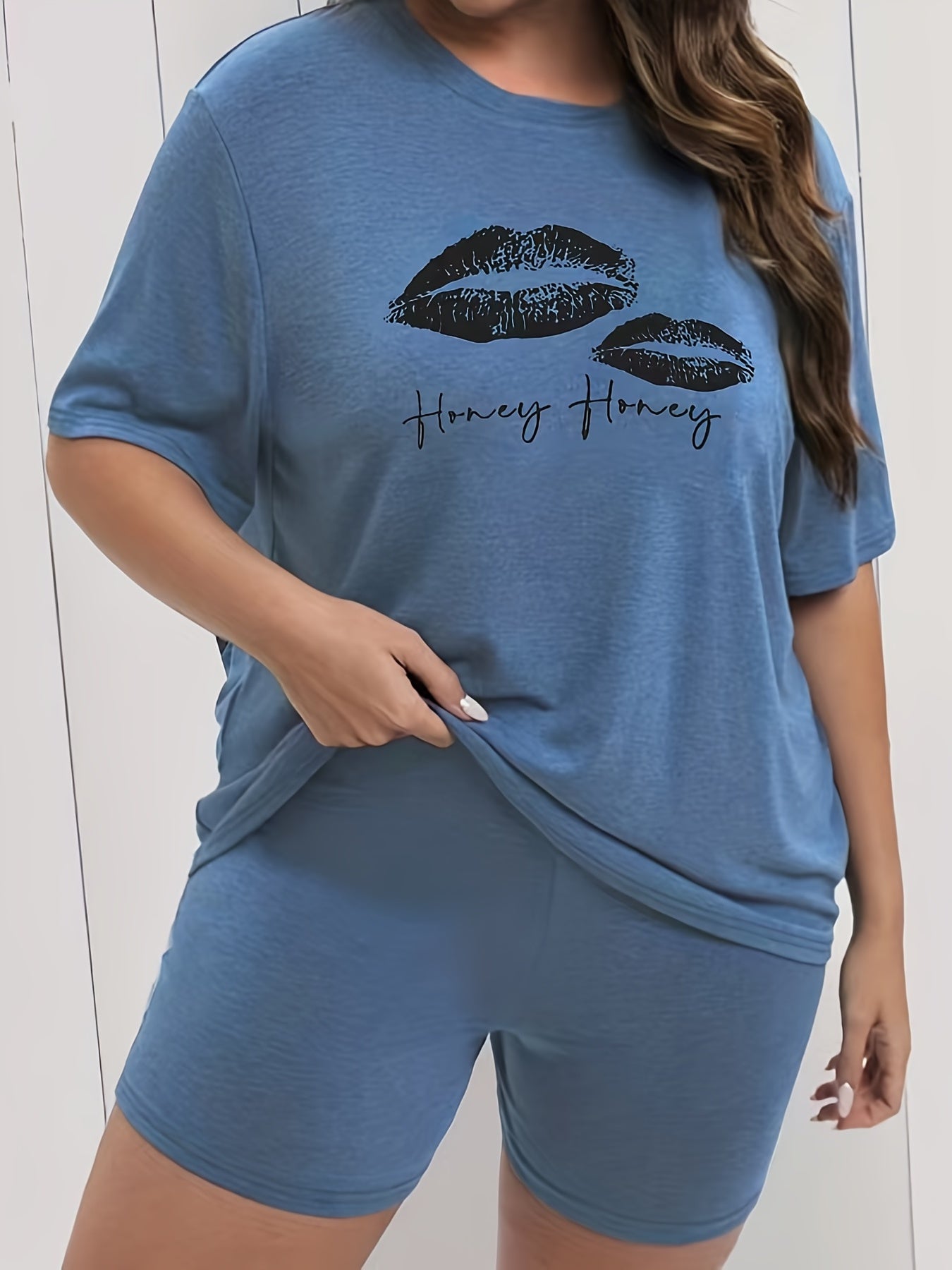 Lips Print Tee & Biker Shorts Pajama Set