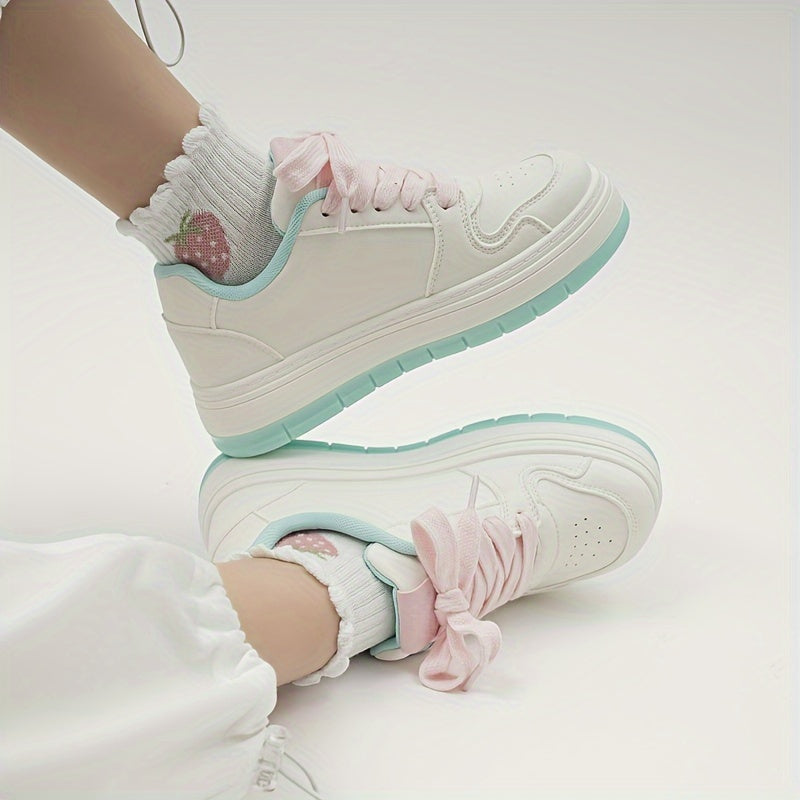 Letter Patched Stylist Skate Shoes for Women