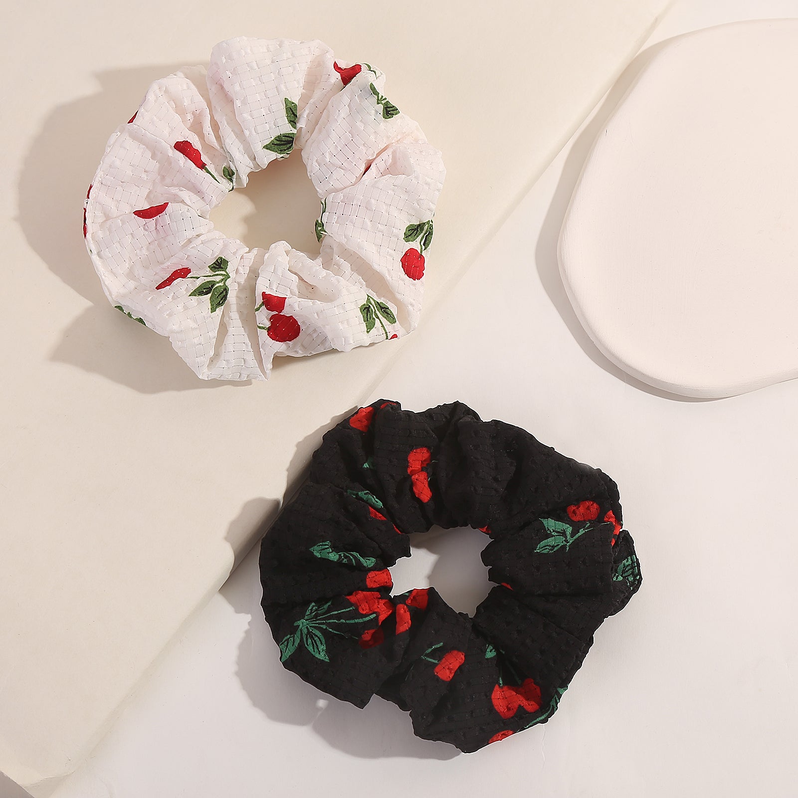 2pcs Fruit Print Scrunchie