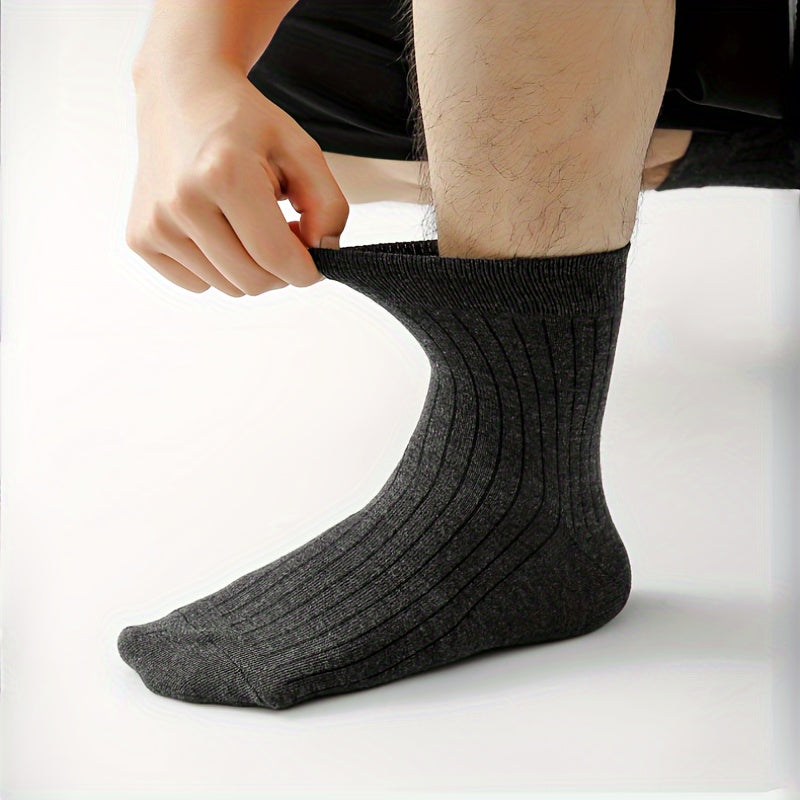 10 Pairs Men's Solid Crew Socks Breathable Comfy Casual Unisex Socks