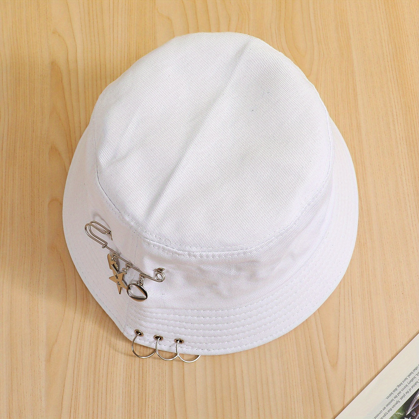 Hip Hop Unisex Bucket Hat Star Brooch Decor Couple Basin Hat
