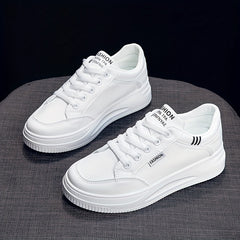 Women's Lace-Up Low Top Skate Shoes for Casual Wear