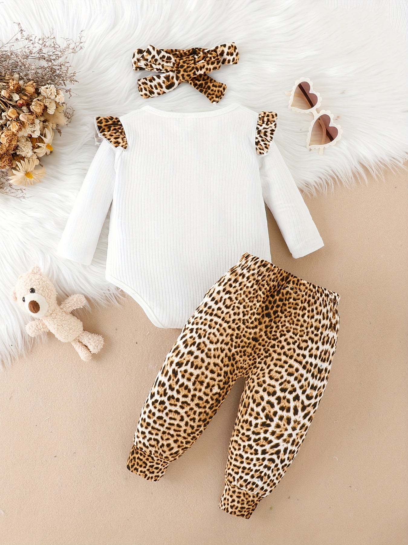 3pcs Baby Girls Embroidered Leopard Love Creeper Top