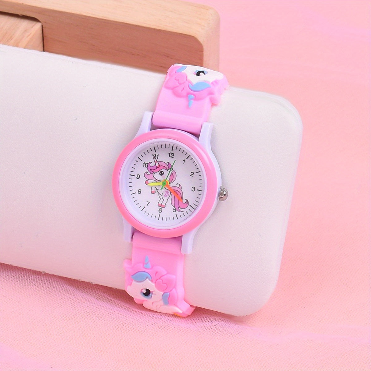 Kids 3D Cartoon Quartz Watch Silicone Strap Plastic Case Gift