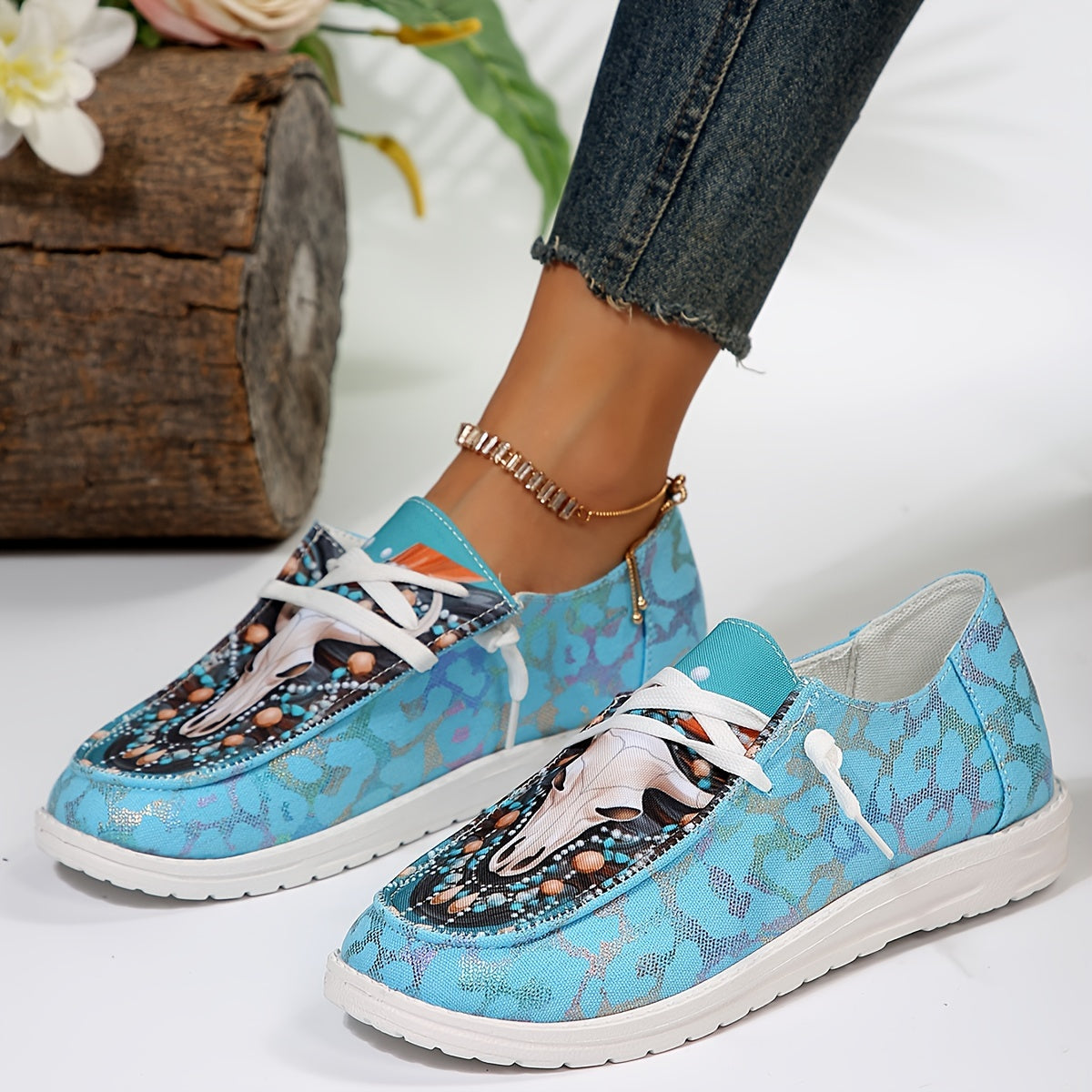Women's Bull Head Print Low Top Walking Shoes Lightweight Casual Travel Shoes