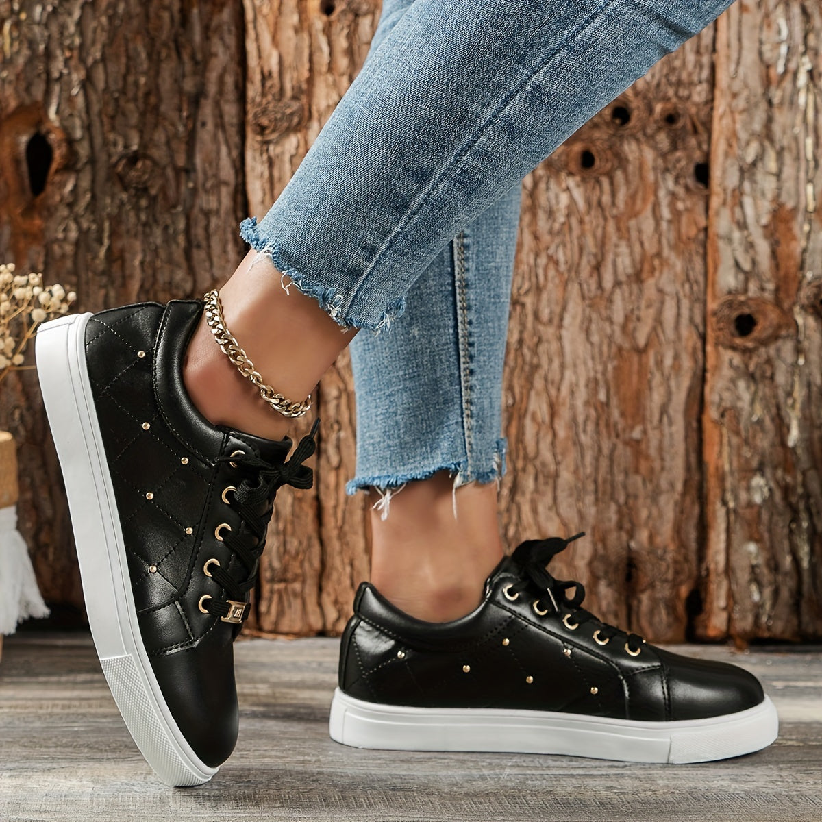 Women's Golden Beads Decor Sneakers Lace Up Outdoor Skate Shoes
