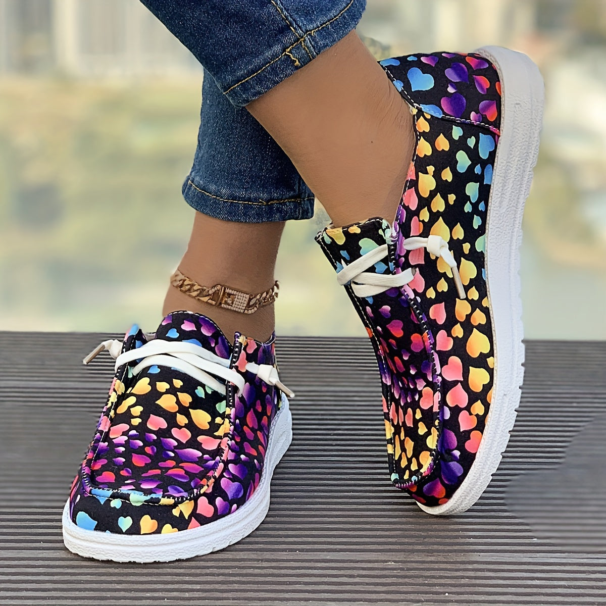 Colorful Heart Pattern Women's Style Skate Shoes