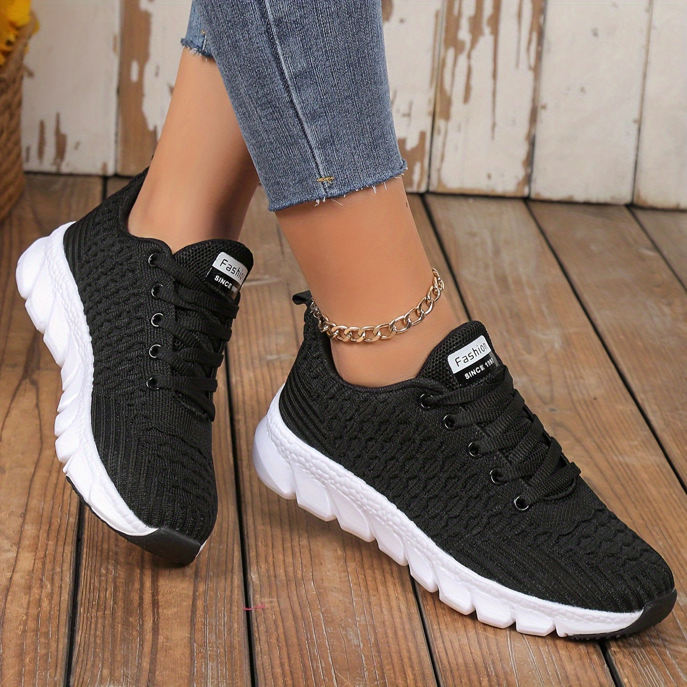 Women's Fish Scale Pattern Lightweight Sports Shoes