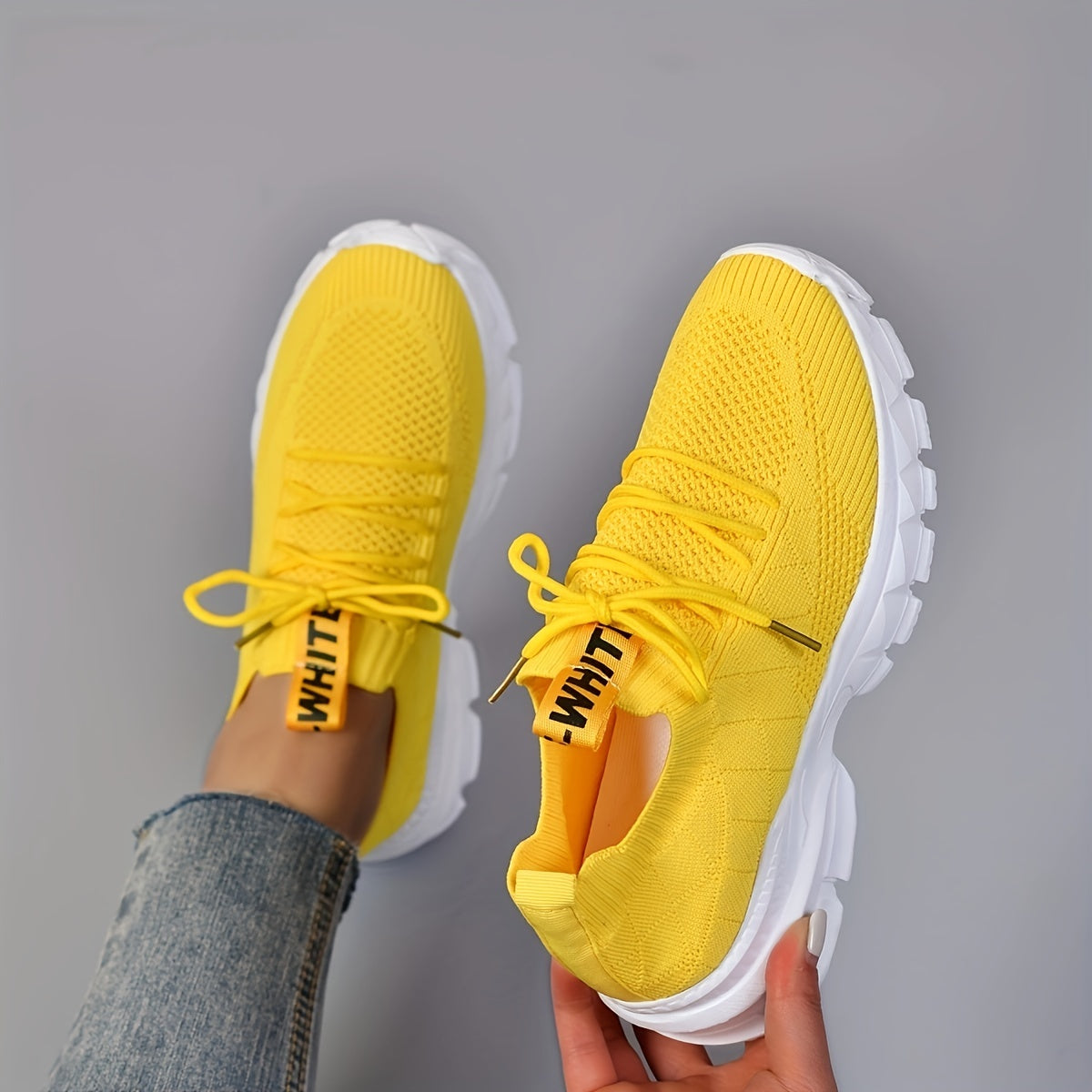 Women's Knitted Sports Shoes Lightweight Lace Up Low Top Running & Tennis Sneake