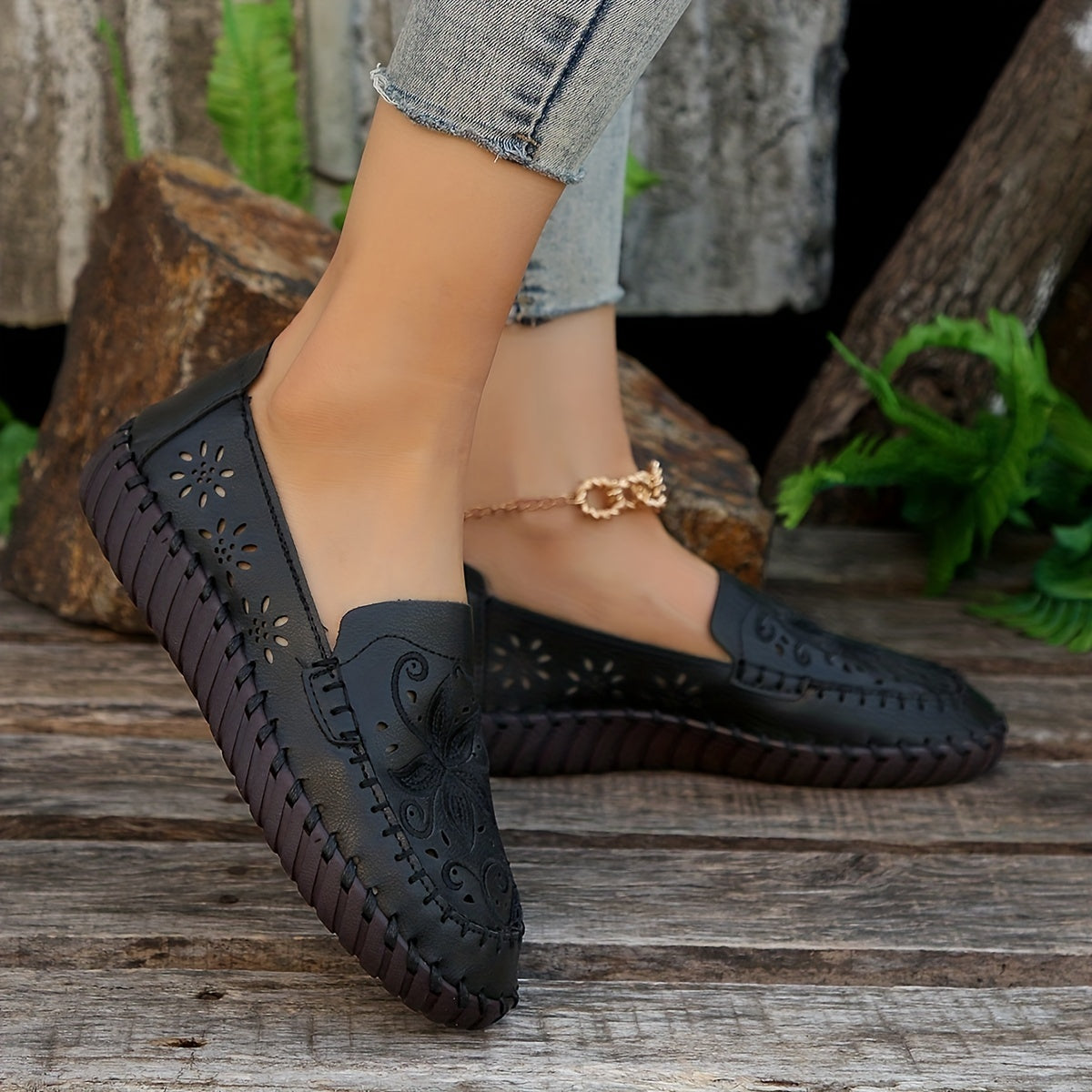 Floral Embroidered Flat Shoes Slip On Loafers Lightweight Flats