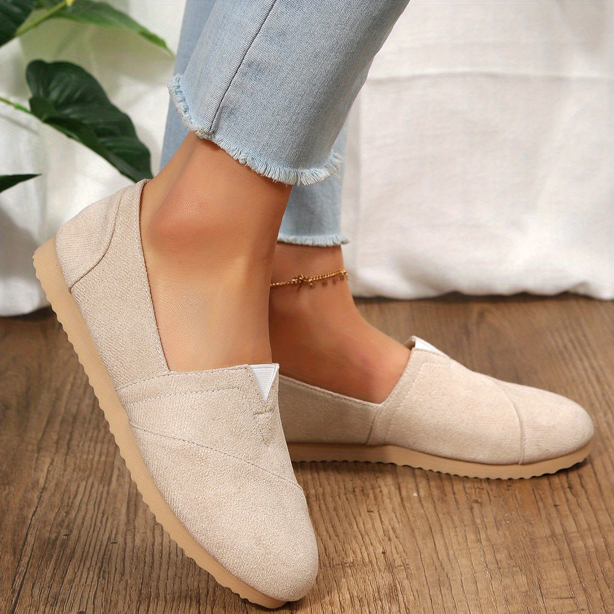 Women's Round Toe Slip On Flat Loafers Micro Suede Shoes