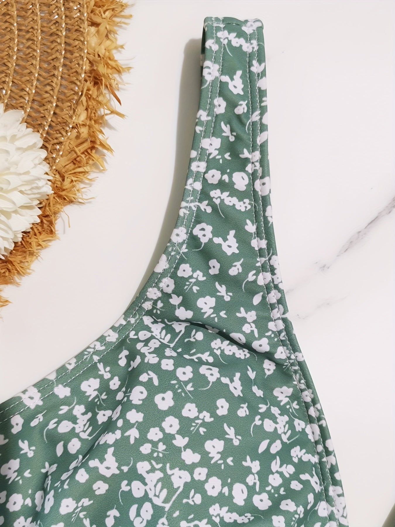 Floral Print Bikini Top V Neck Beachwear Women's Swimwear