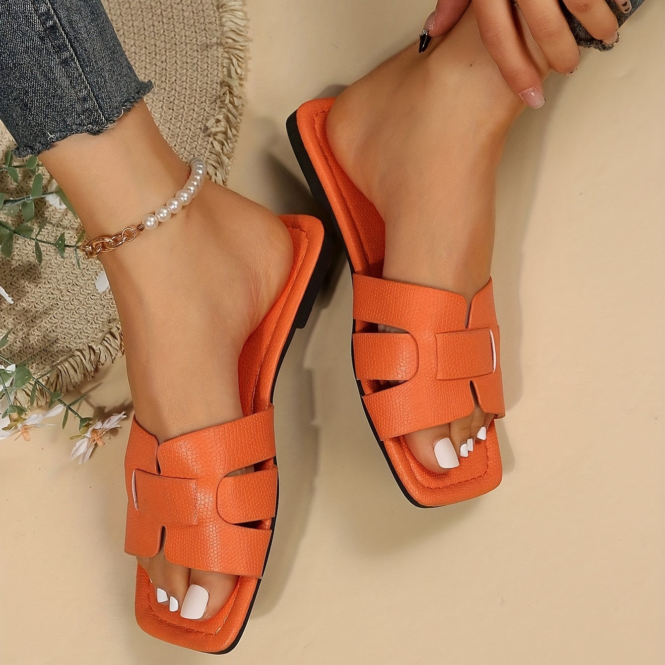 Women's Solid Slide Sandals Square Toe Flat Summer Shoes Lightweight Beach Shoes