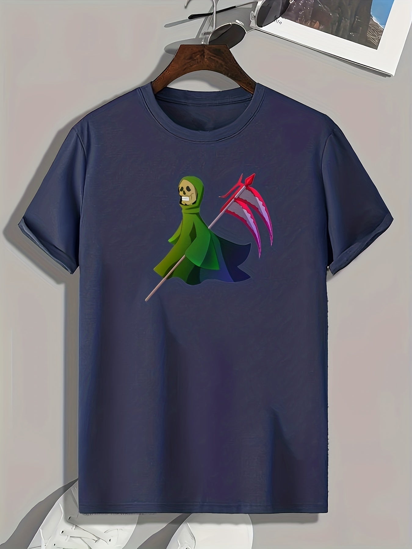 Skeleton Print Men's Graphic T-shirt for Summer